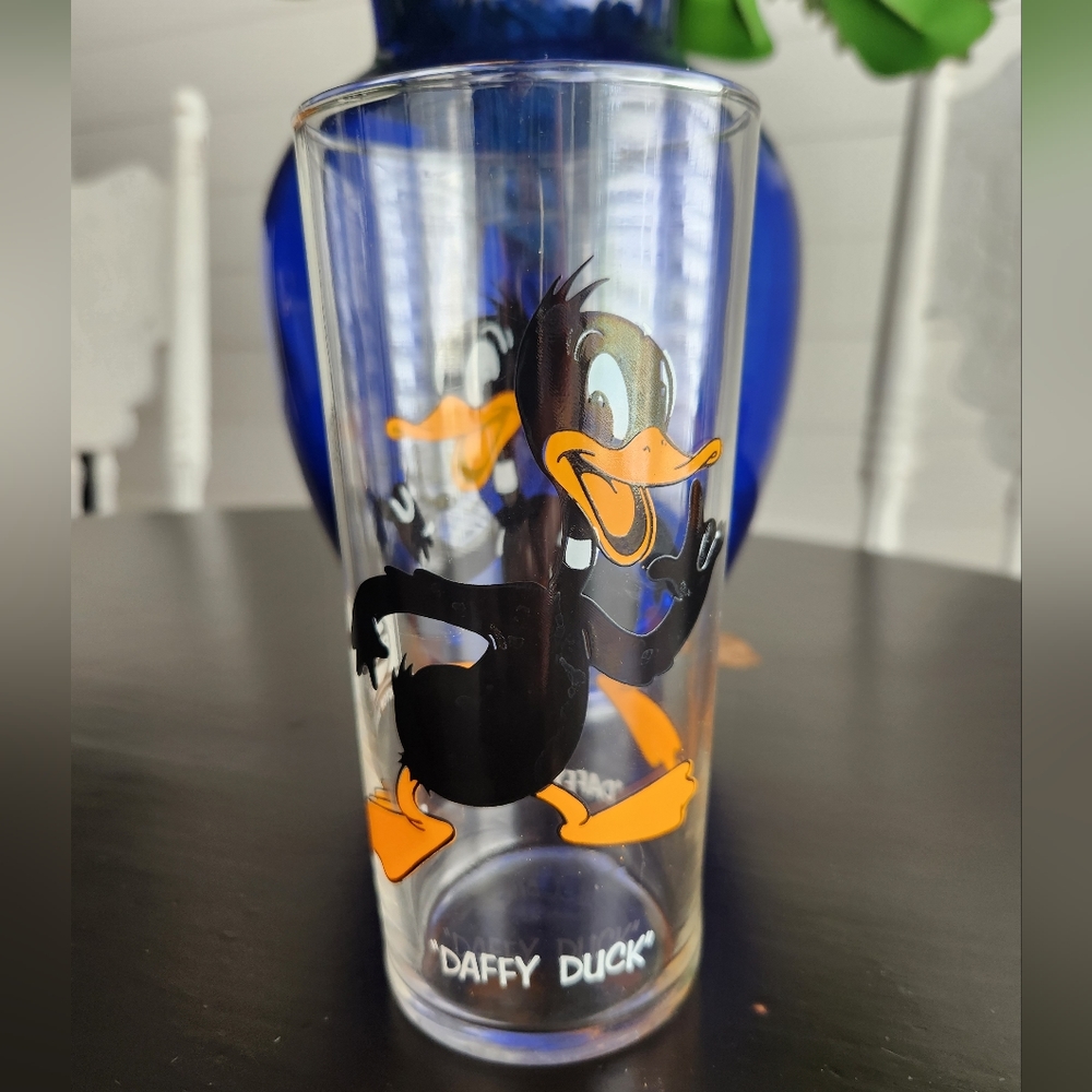 Daffy Duck 1973 Collector Series Glass